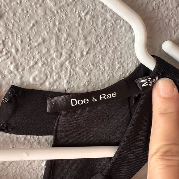 Black evening dress size medium - Picture 5 of 7